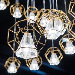 Marchetti Incanto pendant light, 24 ct gold, 3-bulb