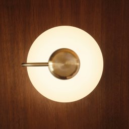 kdln LED wall light TRATTO, brass, Ø 27 cm, metal/glass