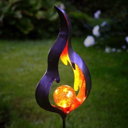 STAR TRADING Solar ground spike light Melilla flame with LED