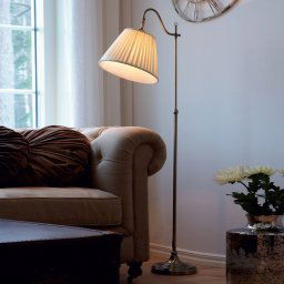 Markslöjd Antique floor lamp Charleston old brass