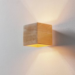 SOLLUX LIGHTING Ara wall light as a wooden cube
