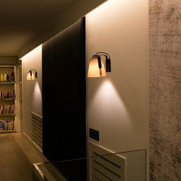 FARO BARCELONA Stood wall light with a cherry wood lampshade