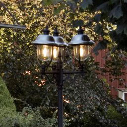 Konstsmide Parma lamp post, 3-bulb with stainless steel roof