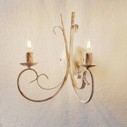 ONLI Pompei wall light, 2-bulb, antique white