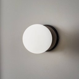 EMIBIG LIGHTING Kiba wall lamp, black/gold, glass ball lampshade