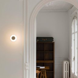 FARO BARCELONA Moy LED wall lamp in gold, glass lampshade