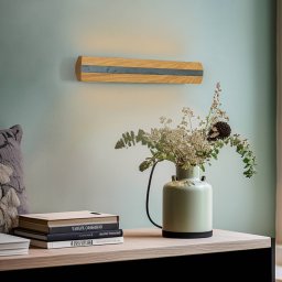 Quitani Elis LED wall light, oak/black