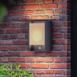 Philips LED wall light Arbour UE, sensor, 2,700 K