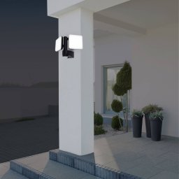 Näve Jaro LED outdoor wall light, sensor, two-bulb