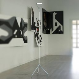 Luceplan Lola - a multifunctional floor lamp
