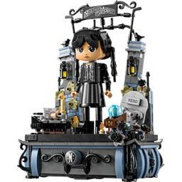 LEGO 76780 - LEGO® Wednesday Addams Figure