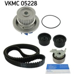 Skf Pompa dell'acqua + kit cinghia di distribuzione VKMC 05228