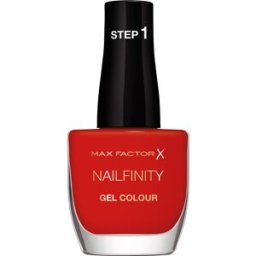 Max Factor Nailfinity #420-spotlight on her
