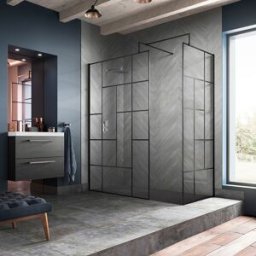 Box Doccia Walk In con Parete a Griglia Nera Astratta e Piatto Doccia Effetto Ardesia Antracite 1100mm x 700mm