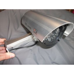 Telecamera FINTA DUMMY FAKE sorveglianza videosorveglianza infrarossi da esterno