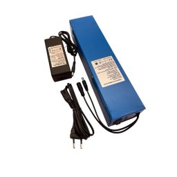 Pacco Batteria a Litio 12V 35AH 35000mA con Caricabatteria