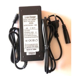 Caricabatteria per Batteria a Litio Charger Li-ion 12.6V 5.0AH Eu Plug