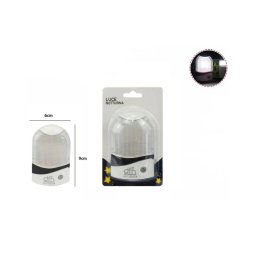Trade Shop - Luce Notturna Con Sensore 8884 Da Notte Giorno Casa Ufficio Crepuscolare 58254 -