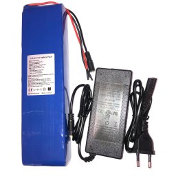 Batteria a Litio 36V 10AH 10000mA max Discarge 20A + Charger 42V 2.0Ah