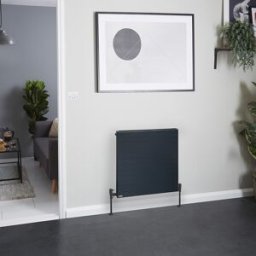 HudsonReed Radiatore Convettore Orizzontale a Pannello Singolo - Antracite - 600 x 600mm - Stelrad Vita Deco di Hudson Reed