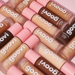 THE GOOD VIBES COM Fondotinta e Correttore (11 HAY) - Perfectly me - goovi - 28 ml - Prodotto cosmetico 2-in-1 che uniforma, illumina, idrata e protegge la pelle
