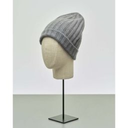 S. Moritz Berretto grigio in puro cachemire a coste con risvolto