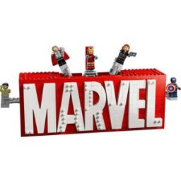 Lego Logo e Minifigure MARVEL