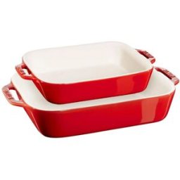 Set di due pirofile rettangolari in ceramica Staub, ciliegia