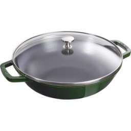 Staub Wok in ghisa per induzione colore verde con maniglie e coperchio in vetro , diam. 30cm