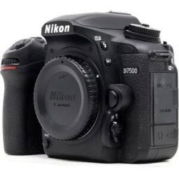 Nikon D7500 (Condition: Eccellente)