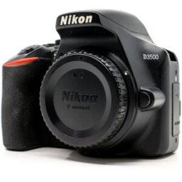 Nikon D3500 (Condition: Eccellente)