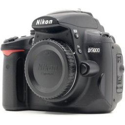 Nikon D5000 (Condition: Eccellente)