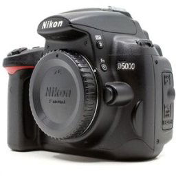 Nikon D5000 (Condition: Eccellente)