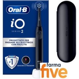 PROCTER & GAMBLE SRL Oral-B Spazzolino Elettrico iO2 Nero, 1 Testina, 1 Custodia Da Viaggio