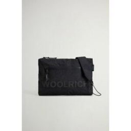 Woolrich unisex Borsa a tracolla con logo in X-PAC by Todd Snyder Nero Taglia ONE