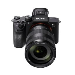 Sony A7 III + 24-105mm