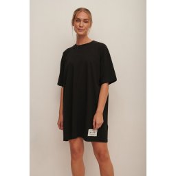 NA-KD - Maat M - Patch Detail T-Shirt Dress Dames Jurk