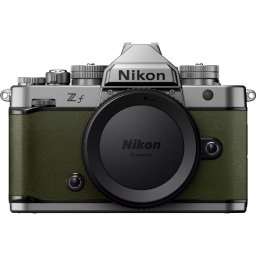 Nikon Z F Silver + 40mm SE Moss Green