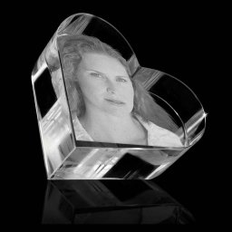Kristalglas Hart Reliek met Lasergravure (7 cm.)