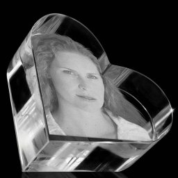 Kristalglas Hart Reliek met Lasergravure (10 cm.)