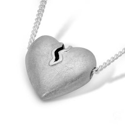 Ashanger Gebroken Hart, inclusief Zilveren Collier