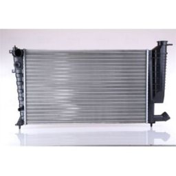Radiador, arrefecimento do motor NISSENS 61317A