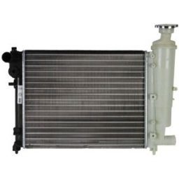 Radiador, arrefecimento do motor NISSENS 63522