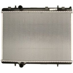 Radiador, arrefecimento do motor NISSENS 636006