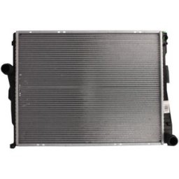 Radiador, arrefecimento do motor DENSO DRM05069