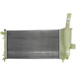 Radiador, arrefecimento do motor DENSO DRM09102