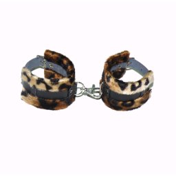 Algemas em Pele Leopardo