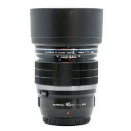 OLYMPUS 45mm f/1.2 ED Pro Preta (Ocasio)