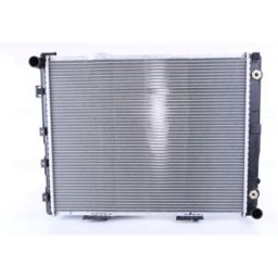 Radiador, arrefecimento do motor NISSENS 62679A