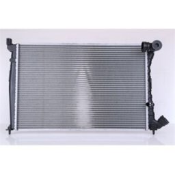 Radiador, arrefecimento do motor NISSENS 61398A